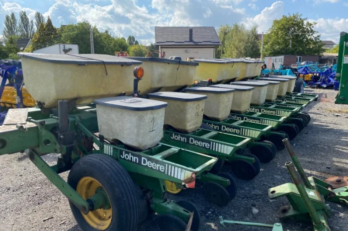 Сівалка просапна 8 рядна John Deere 7000- фото № 1