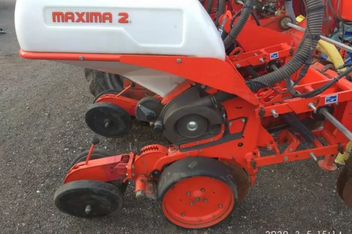 Продам сеялку пропашную точного высева Kuhn Maxima 2 TМ б/у- фото № 2