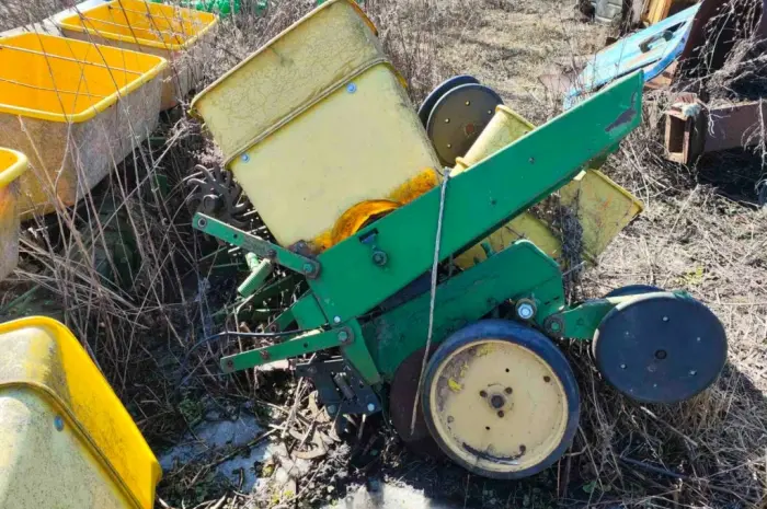 Сівалка John Deere 7000 (продаж секцій попарно). ЗАПЧАСТИНИ- фото № 4