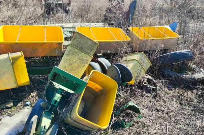 Сівалка John Deere 7000 (продаж секцій попарно). ЗАПЧАСТИНИ- фото № 6