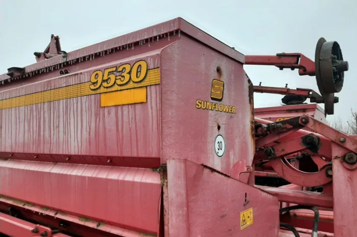 Механическая зерновая сеялка Sunflower 9530- фото № 8