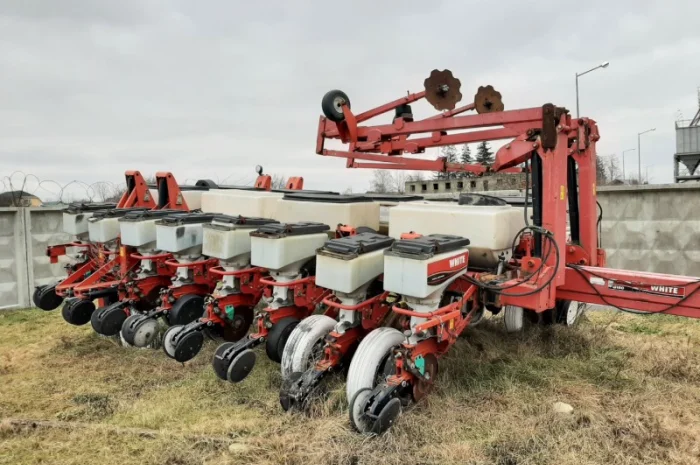 Сеялка пропашная 16-ти рядная WHITE 8180 Massey Ferguson 555- фото № 2