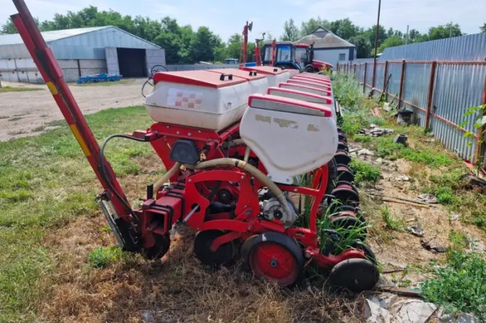 Пневматична просапна сівалка Planter D8 Agromaster дискова- фото № 2