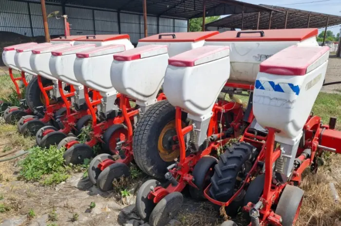 Пневматична просапна сівалка Planter D8 Agromaster дискова- фото № 3