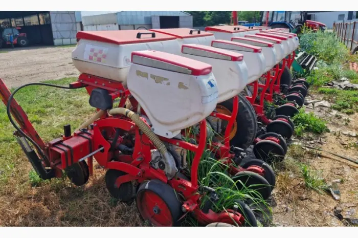 Пневматична просапна сівалка Planter D8 Agromaster дискова- фото № 4