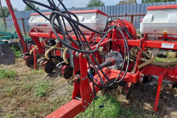 Пневматична просапна сівалка Planter D8 Agromaster дискова- фото № 6