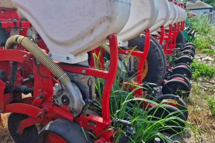 Пневматична просапна сівалка Planter D8 Agromaster дискова- фото № 8