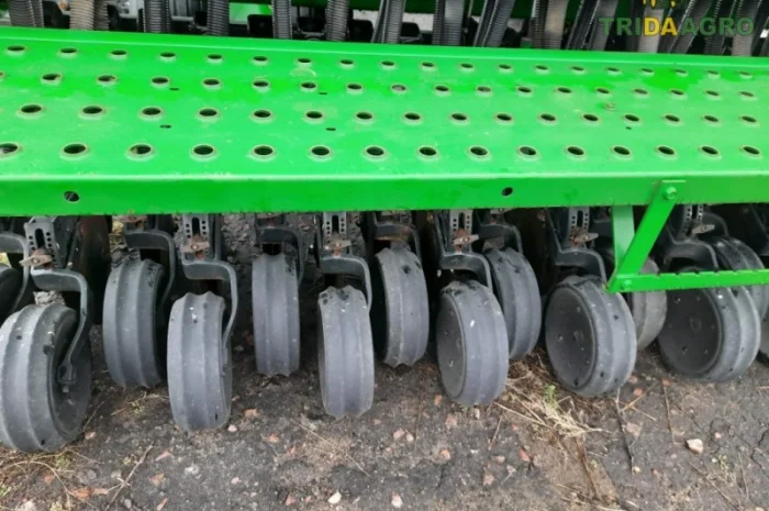 Сеялка john deere 455 (2000)- фото № 6