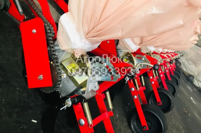 СЕЯЛКА на подсолнух УПС-8, на кукурузу Су-8м(гибрид)точного высева СУПН- фото № 3