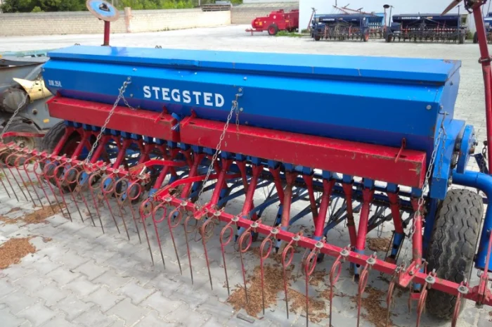 Сеялки сеялки польские разных размеров прицепні сеялки- фото № 4