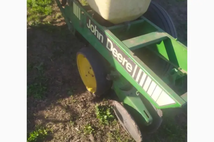 Сівалка просапна механічна John Deere 7000, 8-ряд, (Б/У)- фото № 5