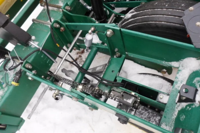 Сеялка точного высева механическая Джон Дир 7000- фото № 2