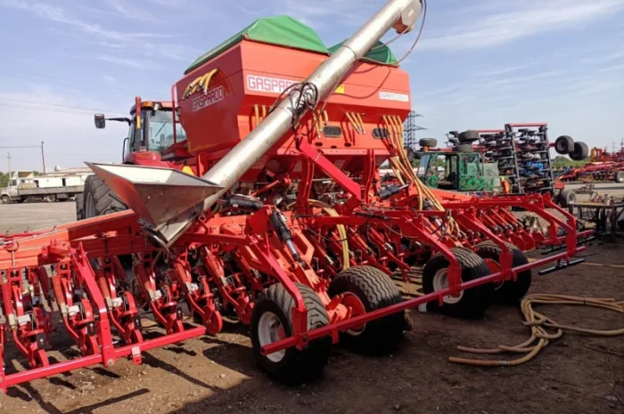 Сівалка зернова Гаспардо Гігант 900 Корса Gaspardo Gigante Corsa- фото № 1