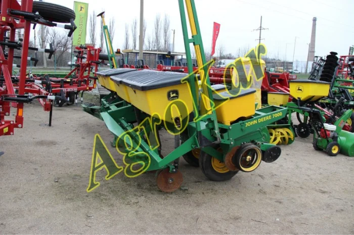Продам сеялку John Deere 7000 8 рядов- фото № 3