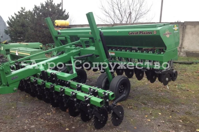 Сеялка зерновая Great Plains 2000 (6 м, удобрения)- фото № 3