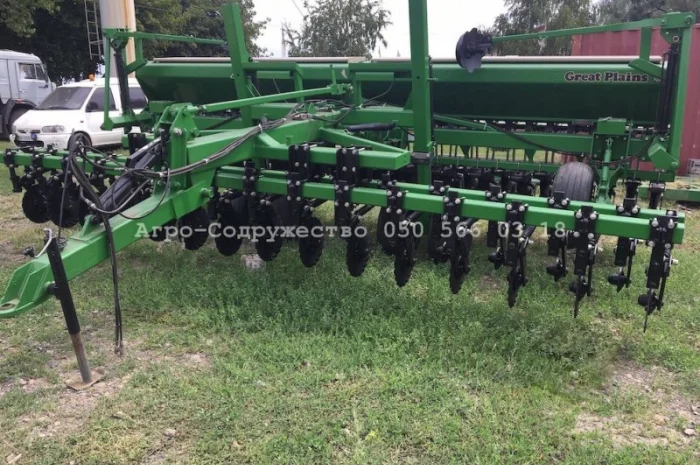 Сеялка зерновая Great Plains 2000 (6 м, удобрения)- фото № 1