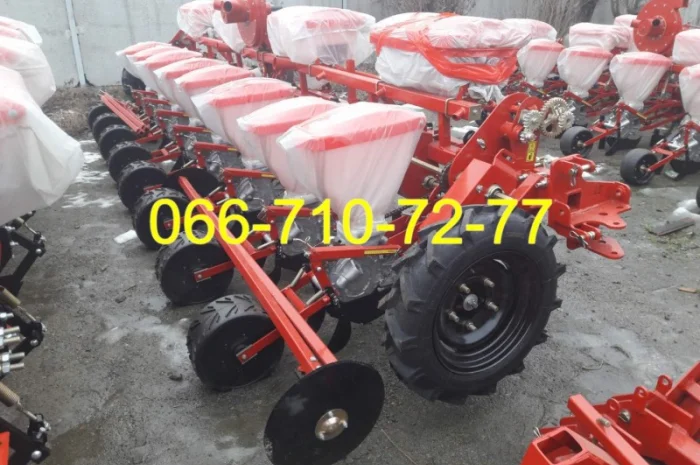 Пневматическая сеялка УПС-8-03М межсекционное расположение колес. Сеялка УПС- фото № 1