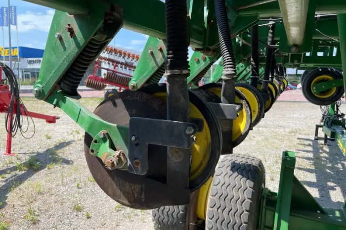Сівалка точного висіву John Deere 1745- фото № 3