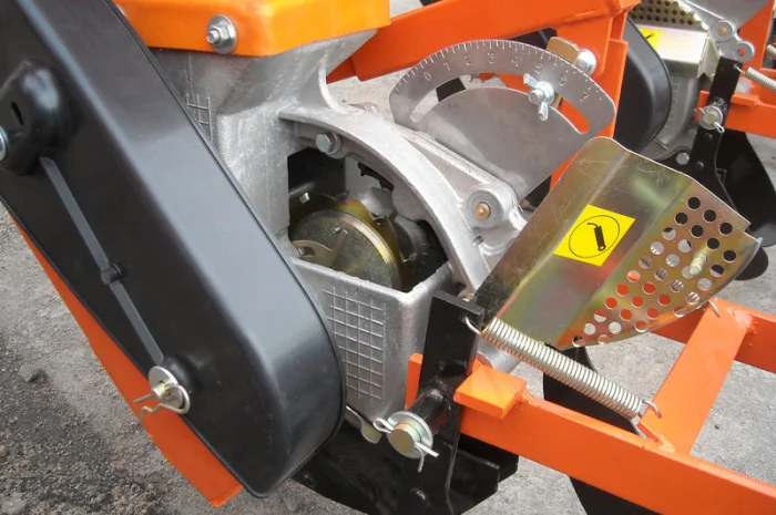 Универсальная пневматическая сеялка УПС-6 (Весна-6)- фото № 3