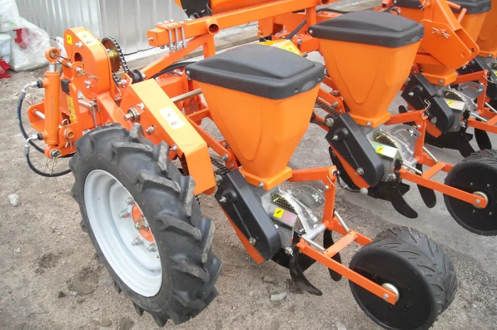 Универсальная пневматическая сеялка УПС-6 (Весна-6)- фото № 6