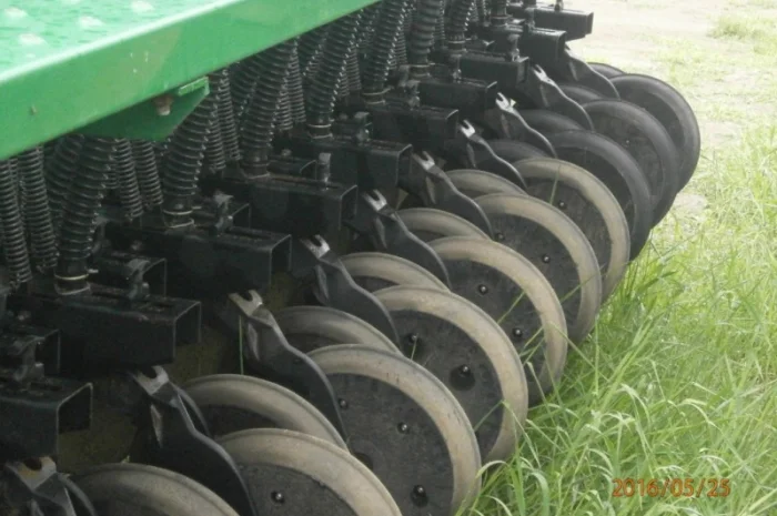 Сеялка Great Plains- фото № 1