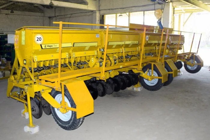 Сеялка зерновая 3.6В- фото № 1