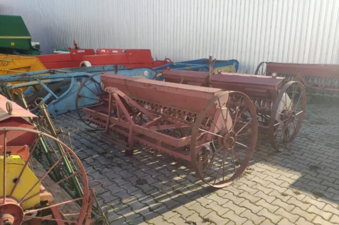 Сівалка сіялка 13 15 17 23 25 27 лійок Польща- фото № 9