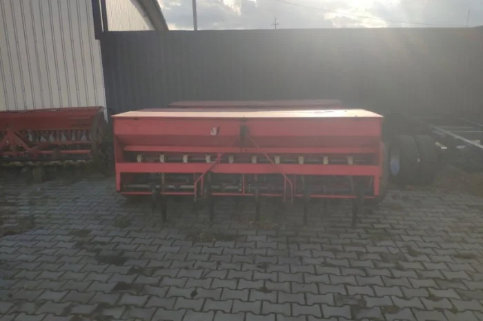 Сівалка сіялка 13 15 17 23 25 27 лійок Польща- фото № 18