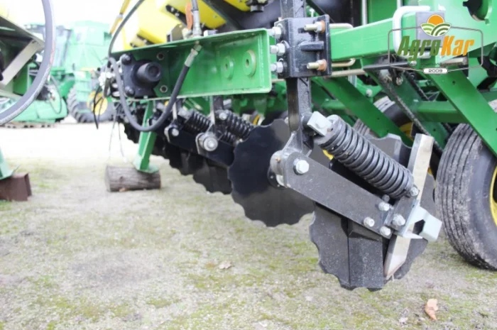 Просапна сівалка John Deere 7200 (8 рядів)- фото № 12