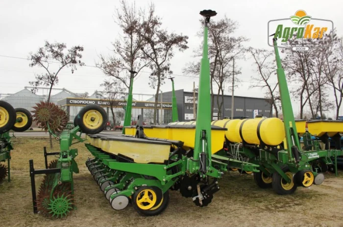Просапна сівалка John Deere 7200 (8 рядів)- фото № 11
