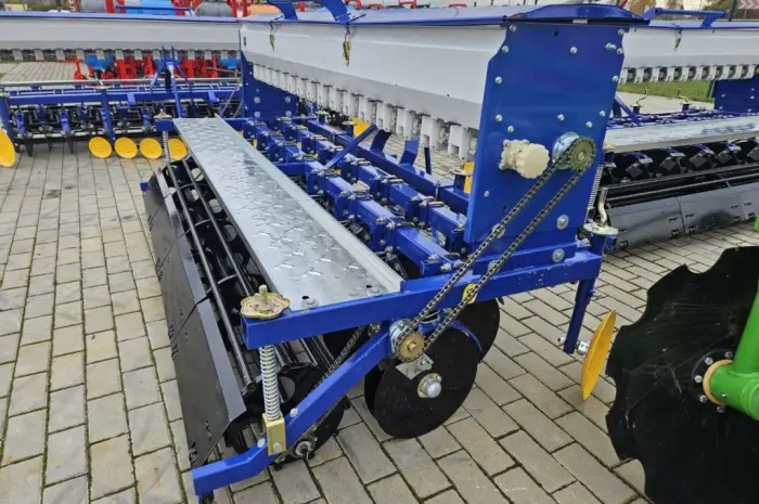 Зернова сівалка на мінітрактор від 40 к.с- фото № 9