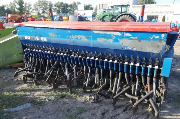 Механічна зернова сівалка 3 м на 33 рядів б/у Nordsten- фото № 1