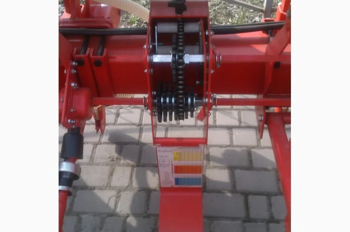 Крышка G15430711 коробки трансмиссии сеялки Gaspardo- фото № 1