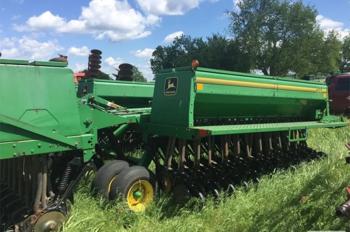 Зерновая сеялка Джон Дир John Deere 455 10.7 м. 15 см. с сухими- фото № 2