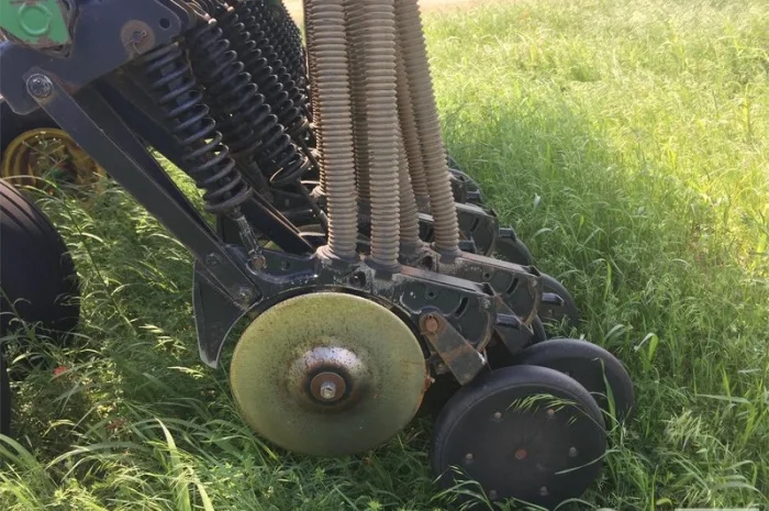 Зерновая сеялка Джон Дир John Deere 455 10.7 м. 15 см. с сухими- фото № 4