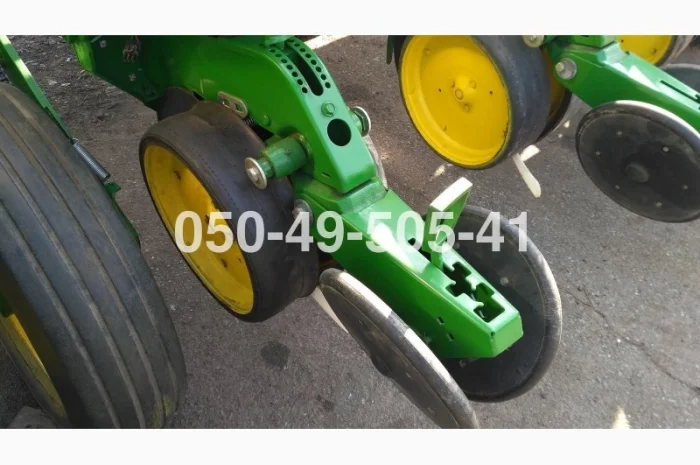 В наявності сівалка під соняшник John Deere 7200 Джон Дір 7200 8 рядкова- фото № 3