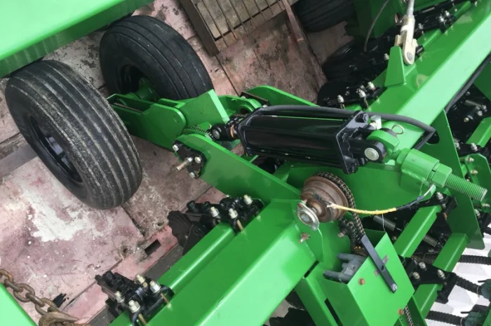 9 метрова No-Till зернова сівалка Great Plains 2N3010 купити б/у ціна- фото № 12