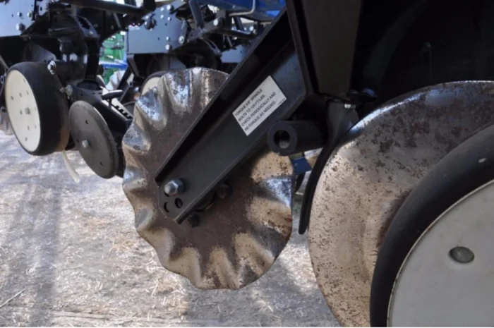 2011 г. б/у сеялка Кинзе Kinze 3600 16 рядная 31 рядная кукуруза соя- фото № 3