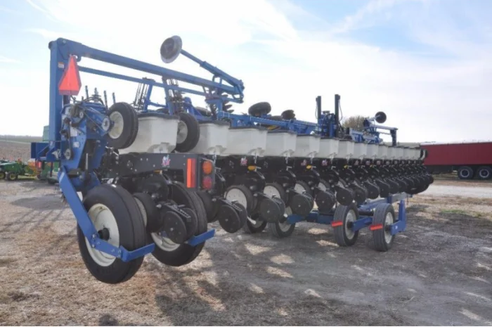 2011 г. б/у сеялка Кинзе Kinze 3600 16 рядная 31 рядная кукуруза соя- фото № 15