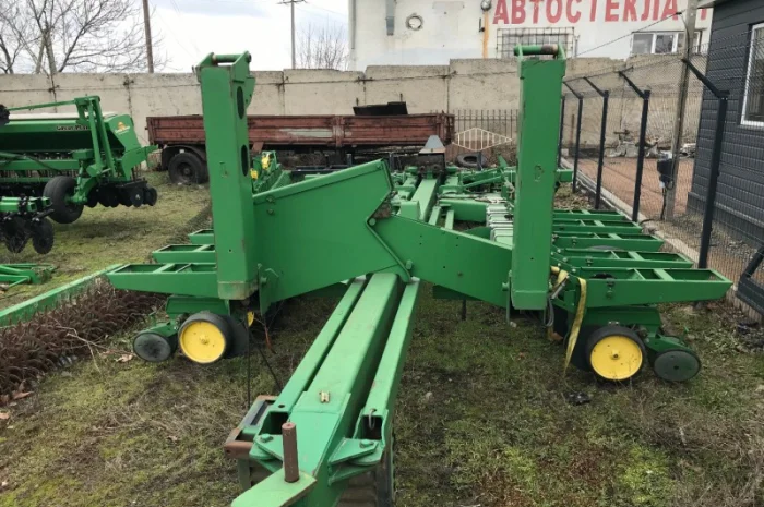 25000$ Сівалка пропашна John Deere 7000 7200 1780 16 рядна точного висіву б/у- фото № 2