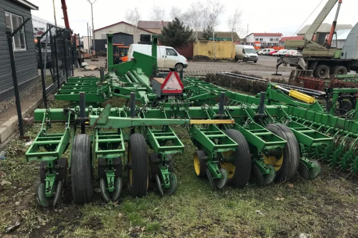 25000$ Сівалка пропашна John Deere 7000 7200 1780 16 рядна точного висіву б/у- фото № 6