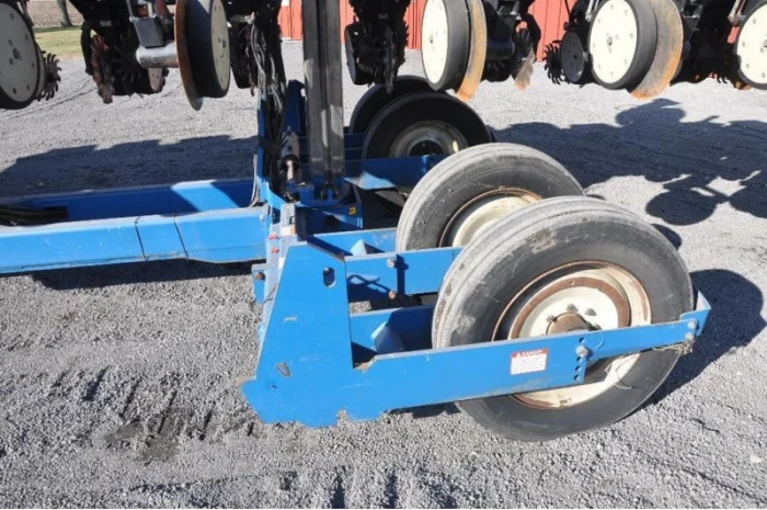 Сеялка точного высева Kinze 3600 16 рядная (пневматическая)- фото № 12