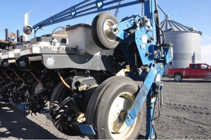 Сеялка точного высева Kinze 3600 16 рядная (пневматическая)- фото № 2