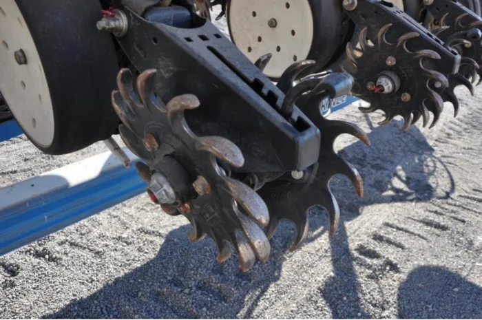 Сеялка точного высева Kinze 3600 16 рядная (пневматическая)- фото № 11