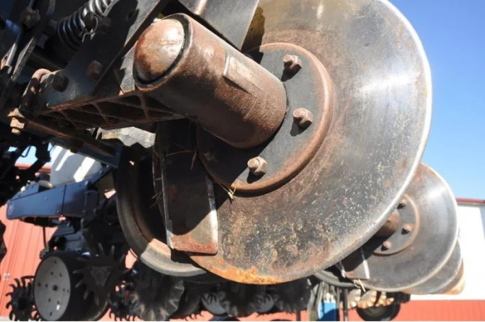 Сеялка точного высева Kinze 3600 16 рядная (пневматическая)- фото № 15