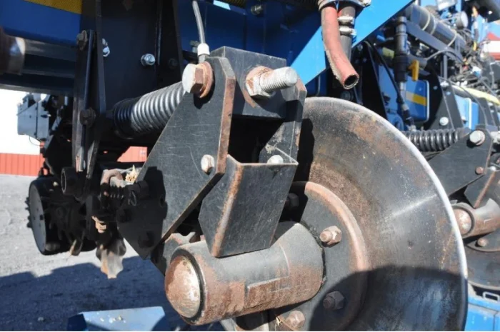 Сеялка точного высева Kinze 3600 16 рядная (пневматическая)- фото № 14