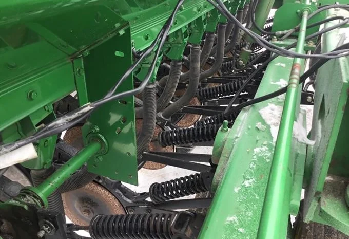 Широкорядная зерновая сеялка Джон Дир John Deere 455 (м/р 25 см.)- фото № 12