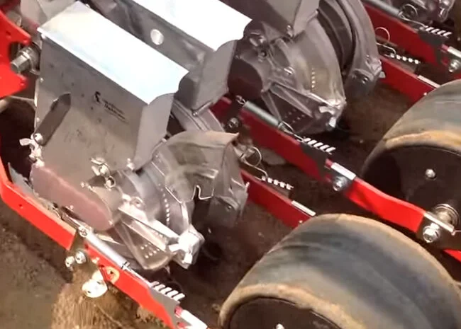 Новая сеялка сплошного высева пневматическая Agricola SNT - 2-130 І 2-290- фото № 3