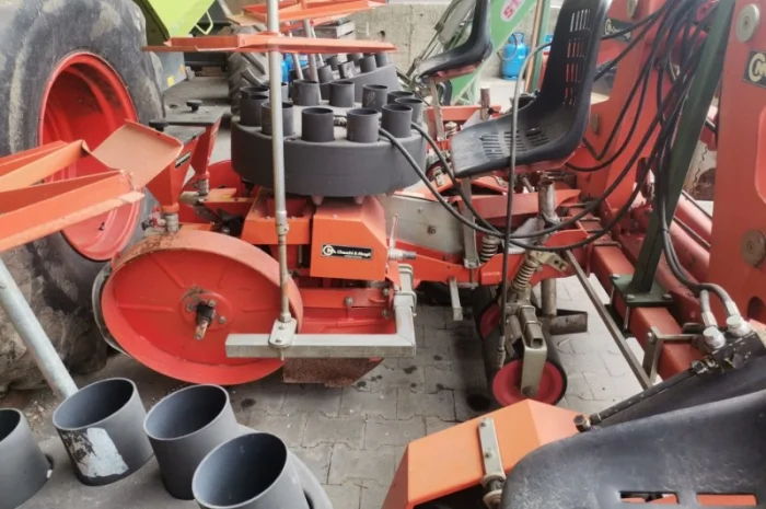 Рассадопосадочная машина Checchi & Magli- фото № 4