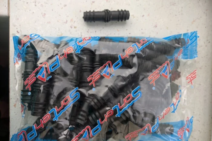 Соединитель для капельной ленты DN16*16 SANTEHPLAST SL-017 Упаковка 50 штук- фото № 1